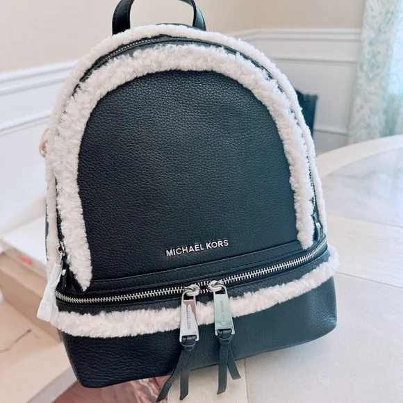 - MICHAEL KORS RHEA ZIP MEDIUM BACKPACK BLACK LEATHER NATURAL SHEARLING/NWT - Picture 1 of 15